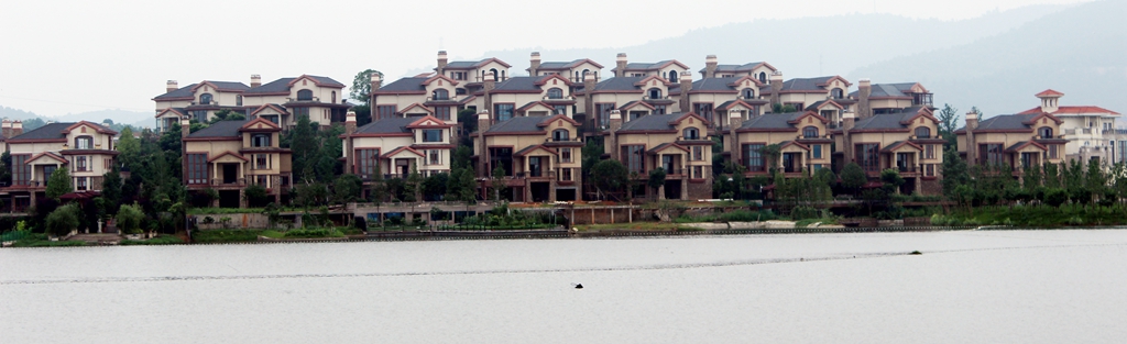 ���~���e��